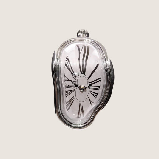 MELTING CLOCK
