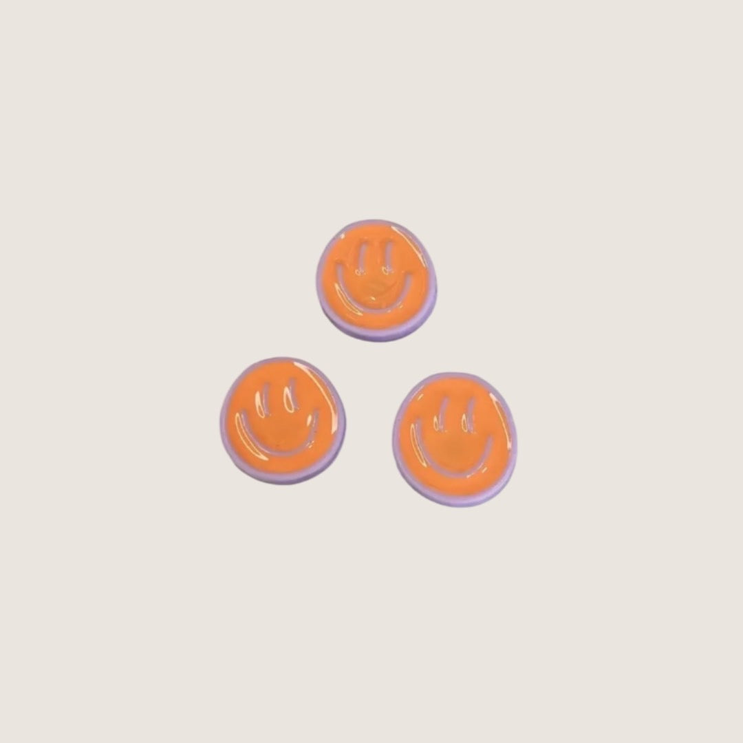 SMILEY FACE MAGNETS