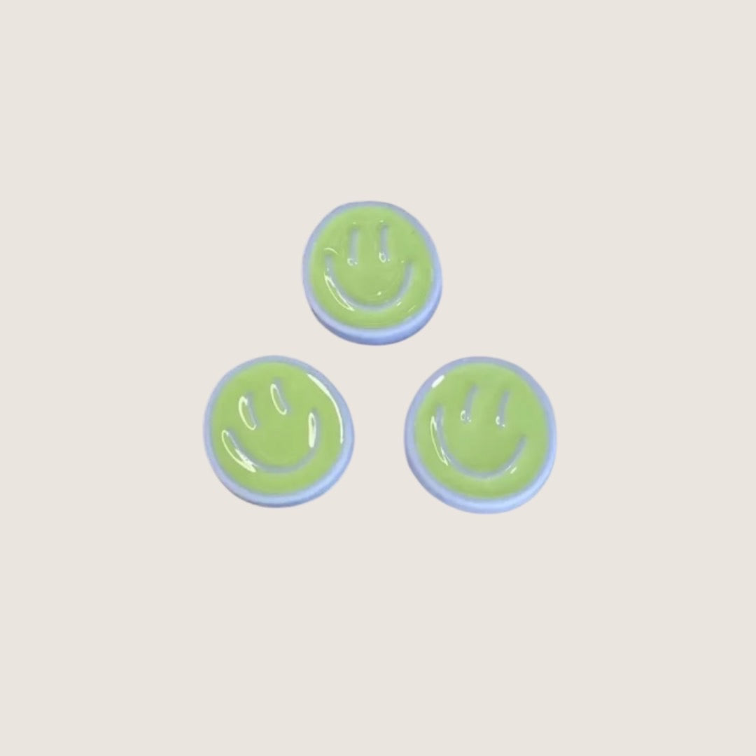 SMILEY FACE MAGNETS